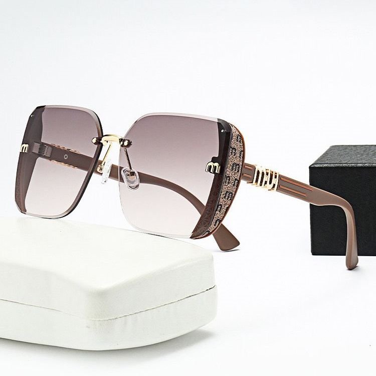 Kính râm phân cực thời trang nữ KR08T